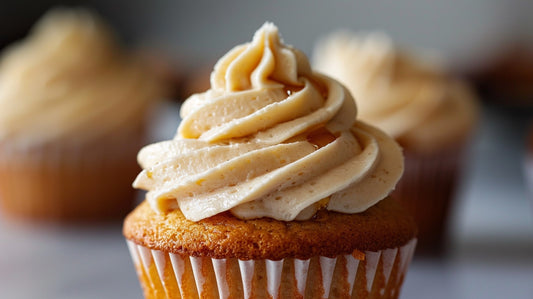 glacage au beurre d'érable sur un cupcake